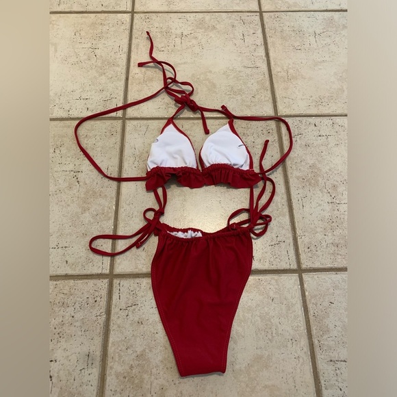 💜 Shein Red Ruffle String Bikini Set - Size Medium - Picture 4 of 7